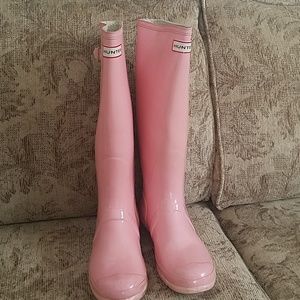 Hunter Boots pink gloss size 11